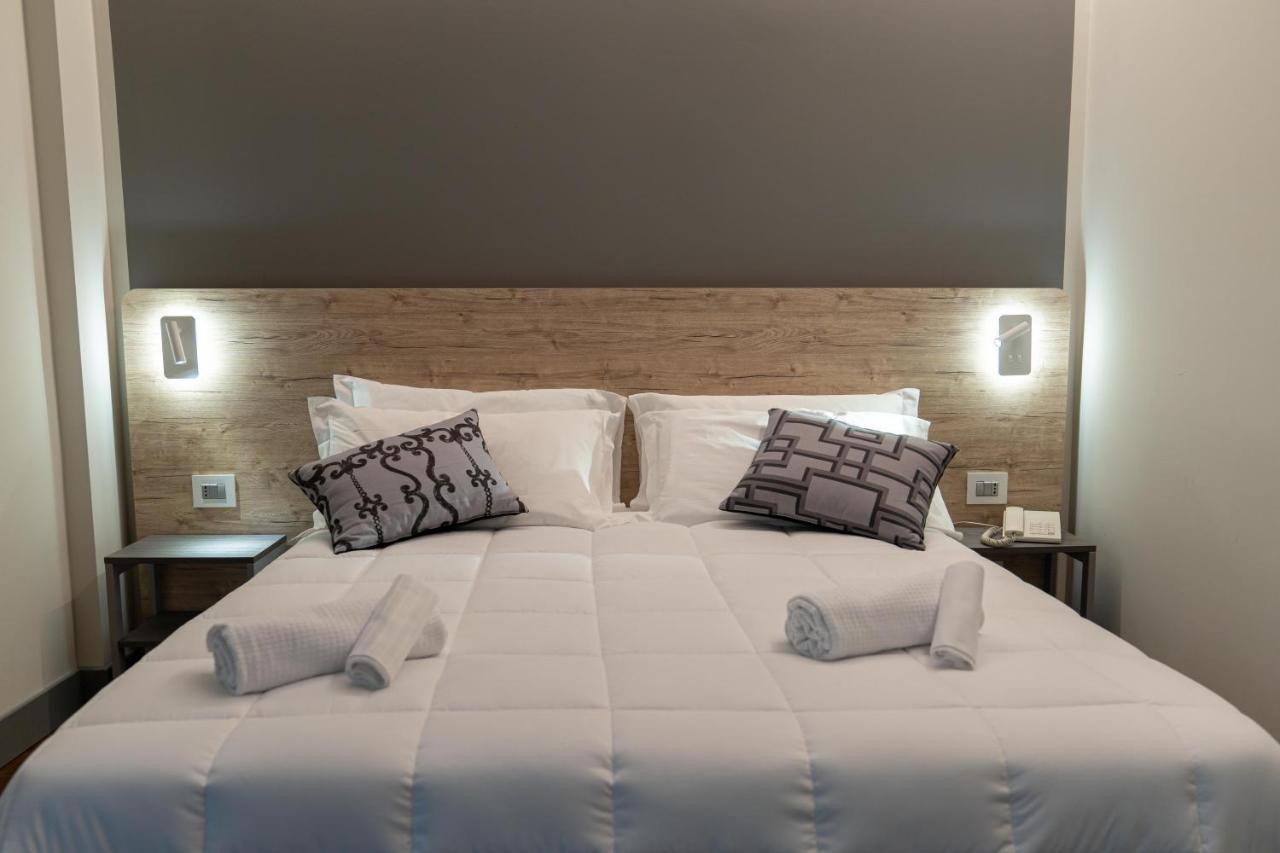Hotel Ambrosiano มอนเตกาตินี แตร์เม ภายนอก รูปภาพ